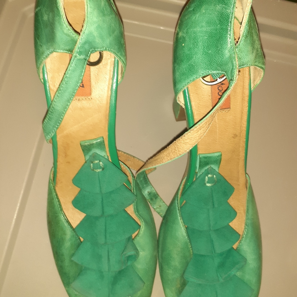 Green Stylish design Shoes 10